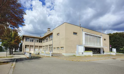 C167 Kino – divadlo – kavárna 